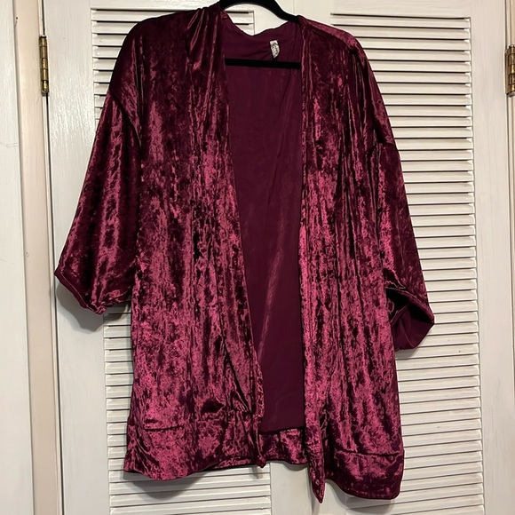 “Free People Crushed Velvet Caridgan/shawl size small” - Picture 1 of 11